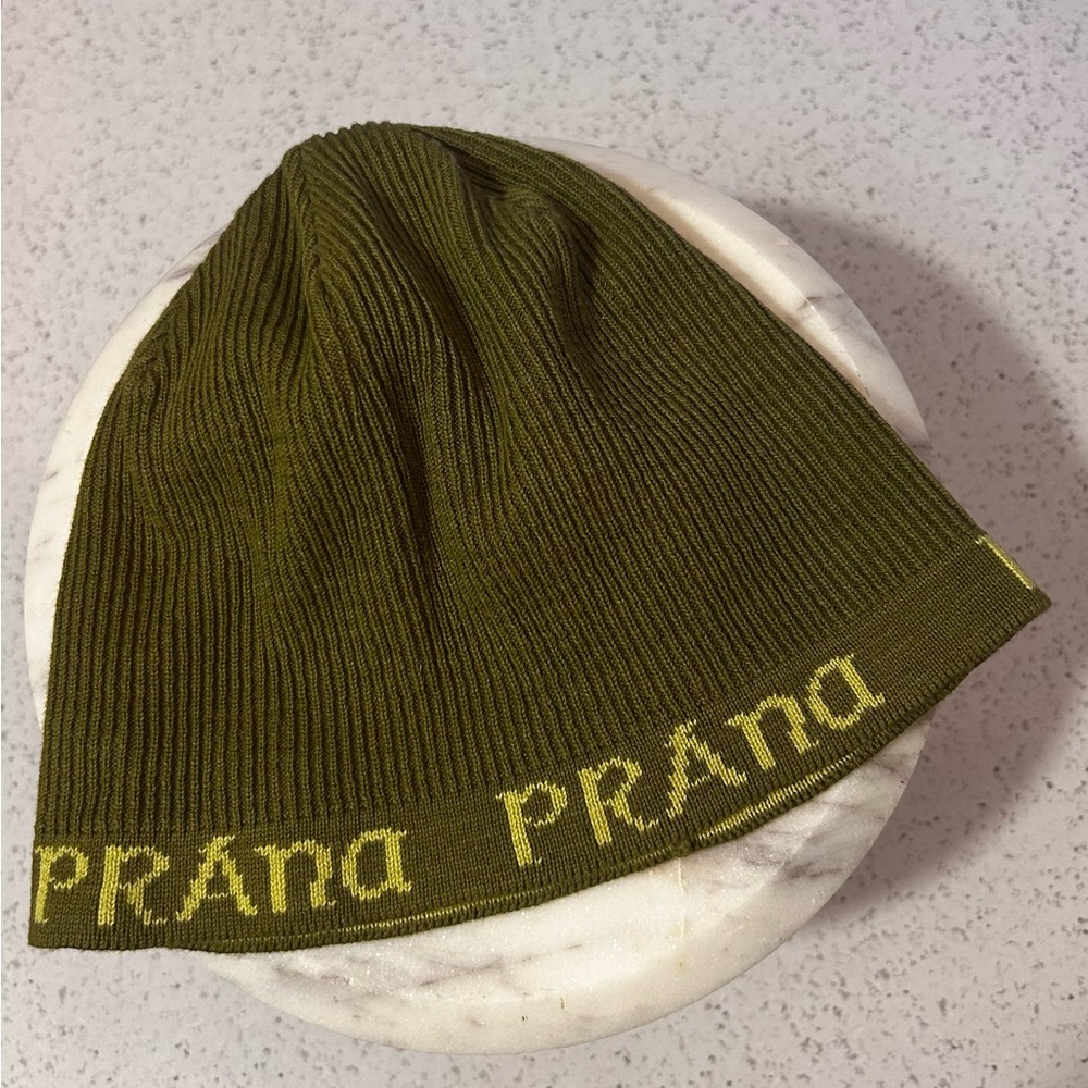 Prana Moss Green Knit Hat from the 90's. Not worn more than 1 or 2 times. Small